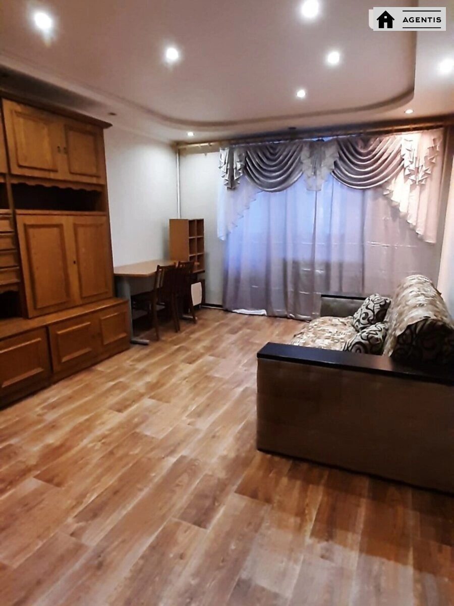Apartment for rent. 1 room, 34 m², 5th floor/9 floors. 5, Veresneva 5, Kyiv. 