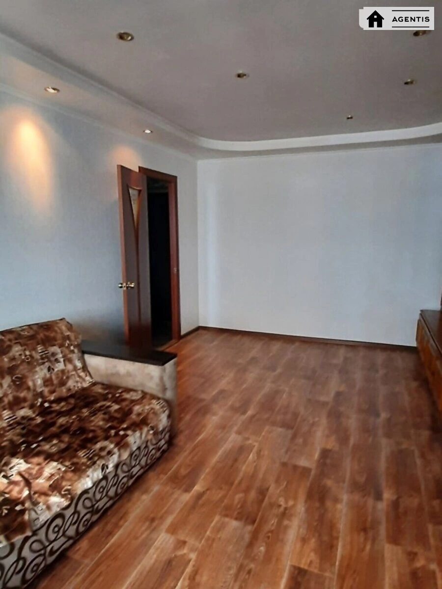 Apartment for rent. 1 room, 34 m², 5th floor/9 floors. 5, Veresneva 5, Kyiv. 