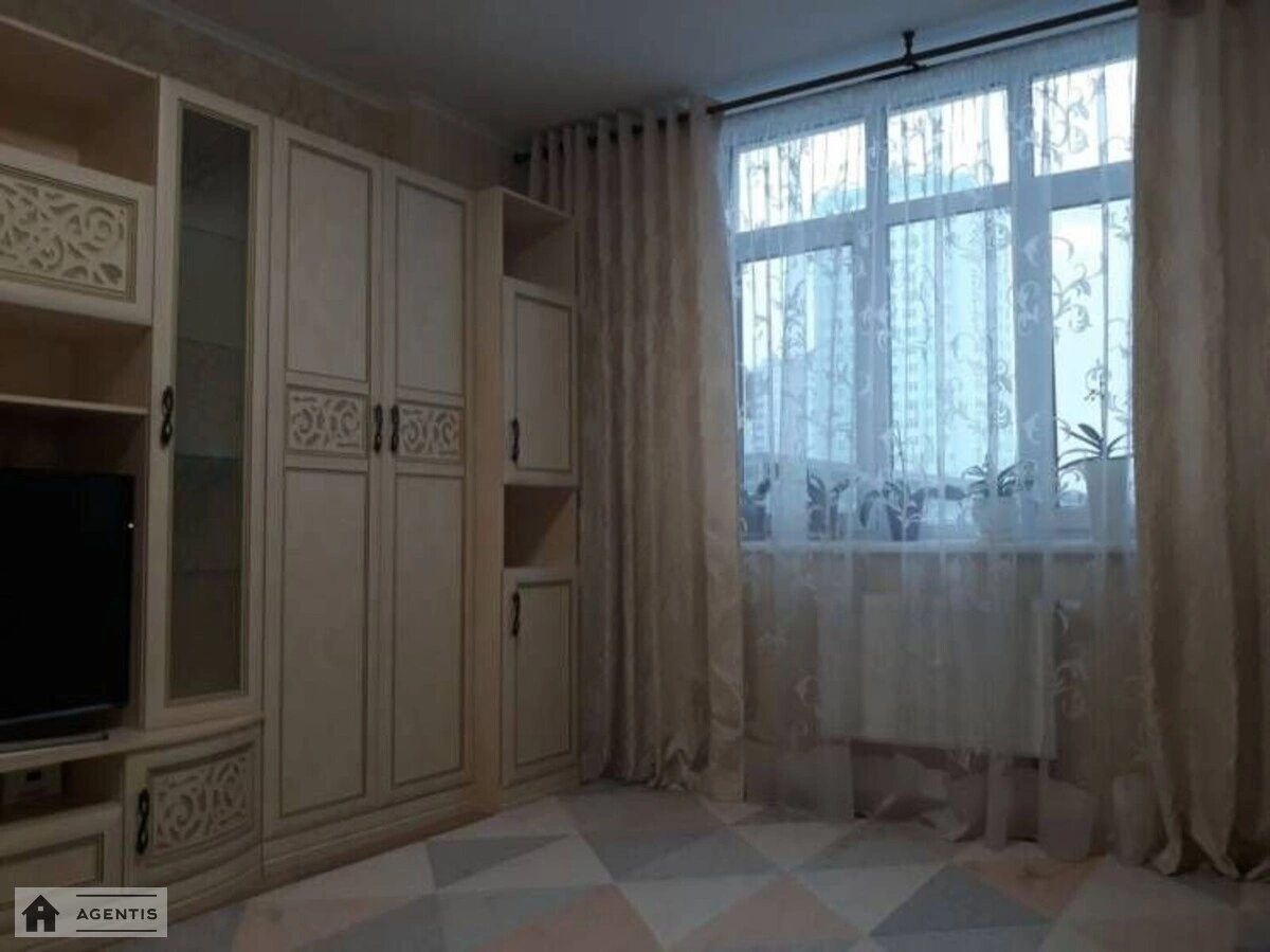 Apartment for rent. 1 room, 43 m², 7th floor/25 floors. Voskresenska, Kyiv. 