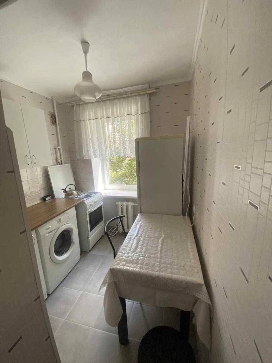 Здам квартиру. 1 room, 33 m², 5th floor/9 floors. 12, Предславинська 12, Київ. 