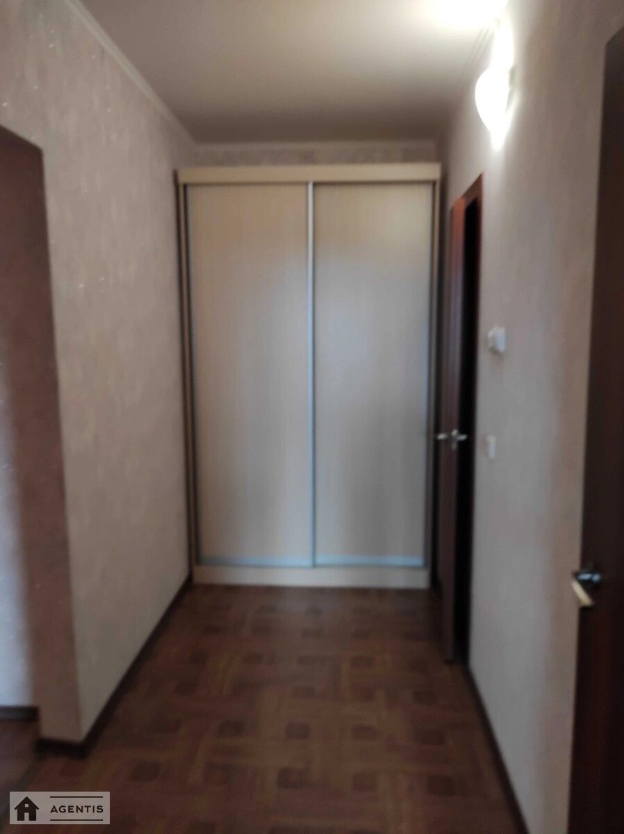 Apartment for rent. 1 room, 49 m², 16 floor/25 floors. Serhiya Danchenka vul., Kyiv. 