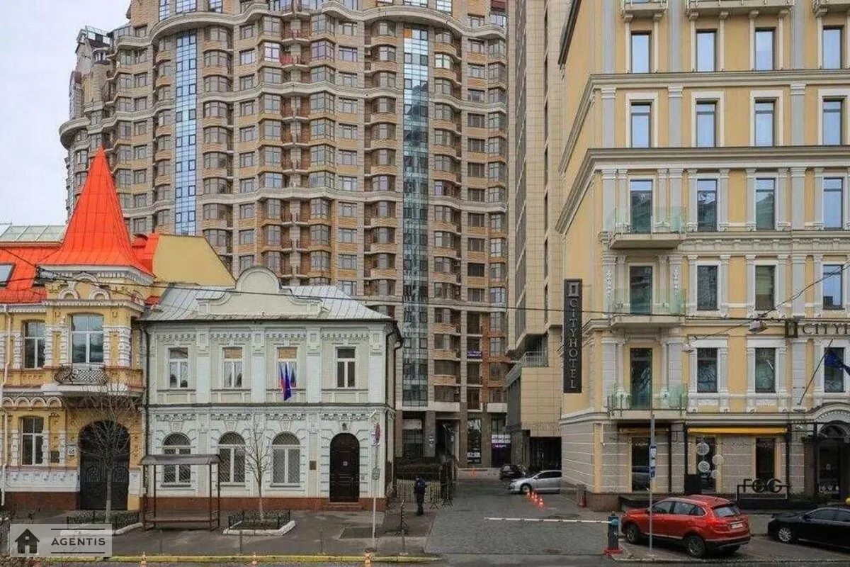 Apartment for rent. 1 room, 55 m², 5th floor/23 floors. 58, Bohdana Khmelnytskoho vul., Kyiv. 