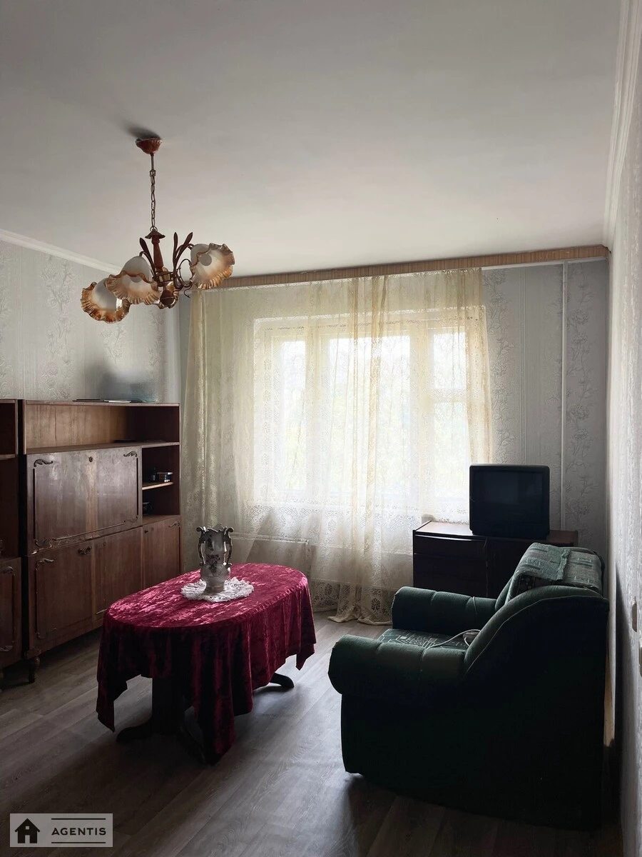 Apartment for rent. 2 rooms, 56 m², 3rd floor/16 floors. 25, Akademika Yefremova vul. Komandarma Uborevycha, Kyiv. 