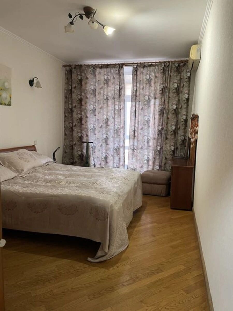 Здам квартиру. 3 rooms, 83 m², 5th floor/6 floors. Шевченківський район, Київ. 