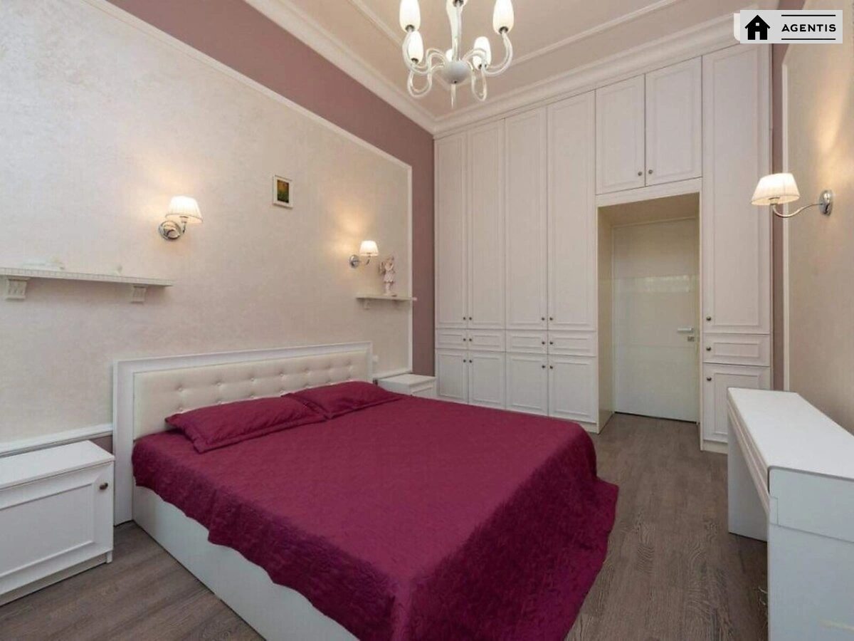 Apartment for rent. 3 rooms, 80 m², 3rd floor/4 floors. 27, Konstantynivska vul., Kyiv. 