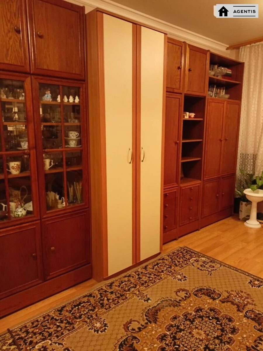 Сдам квартиру. 1 room, 50 m², 9th floor/25 floors. 69, Алішера Навої просп., Киев. 