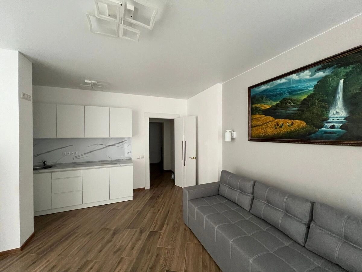 Apartment for rent. 1 room, 43 m², 1st floor/12 floors. 127, Kamyanska vul. Dniprodzerzhynska, Kyiv. 