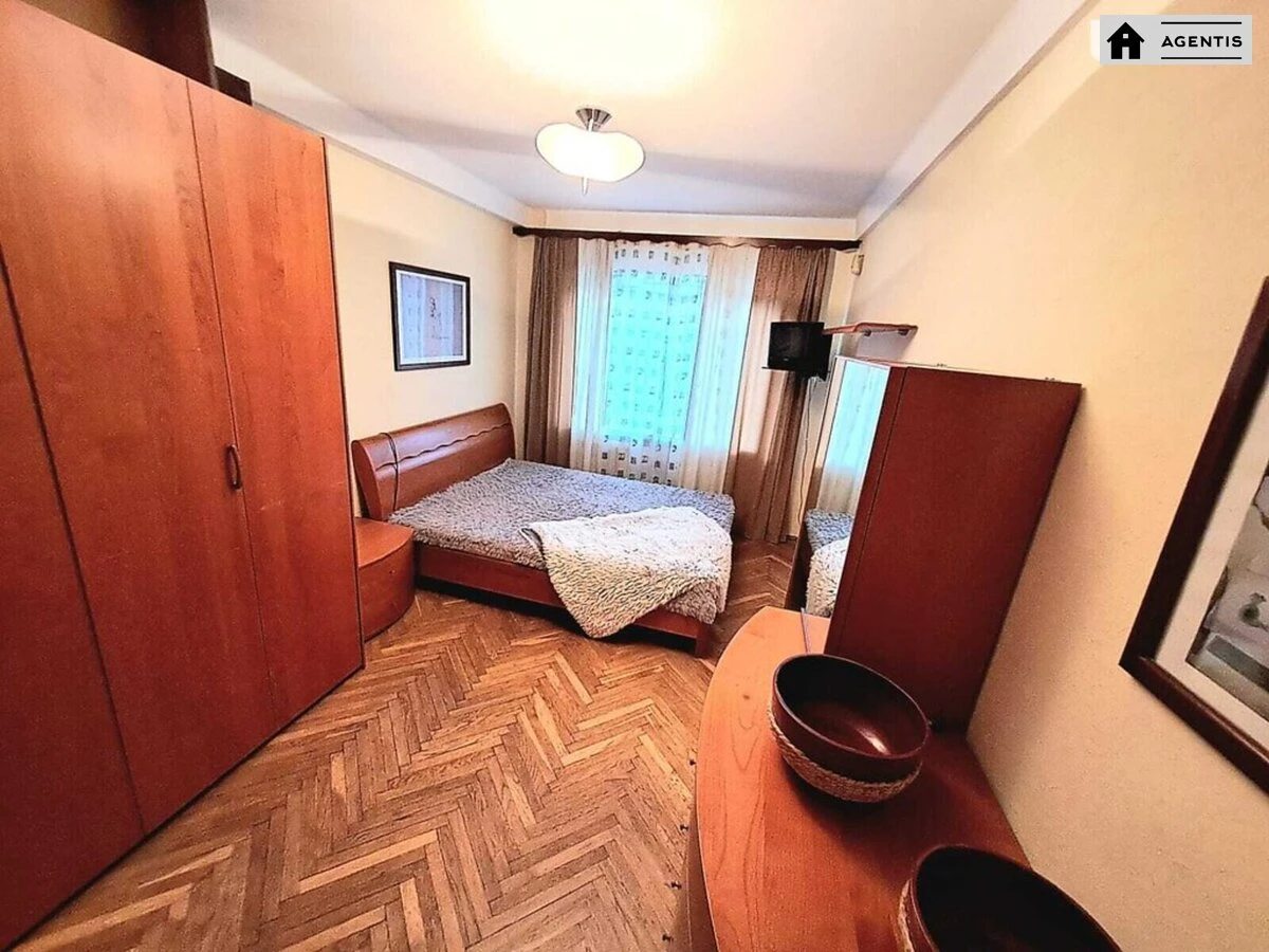 Apartment for rent. 3 rooms, 64 m², 2nd floor/9 floors. 9, Vasylkivska 9, Kyiv. 