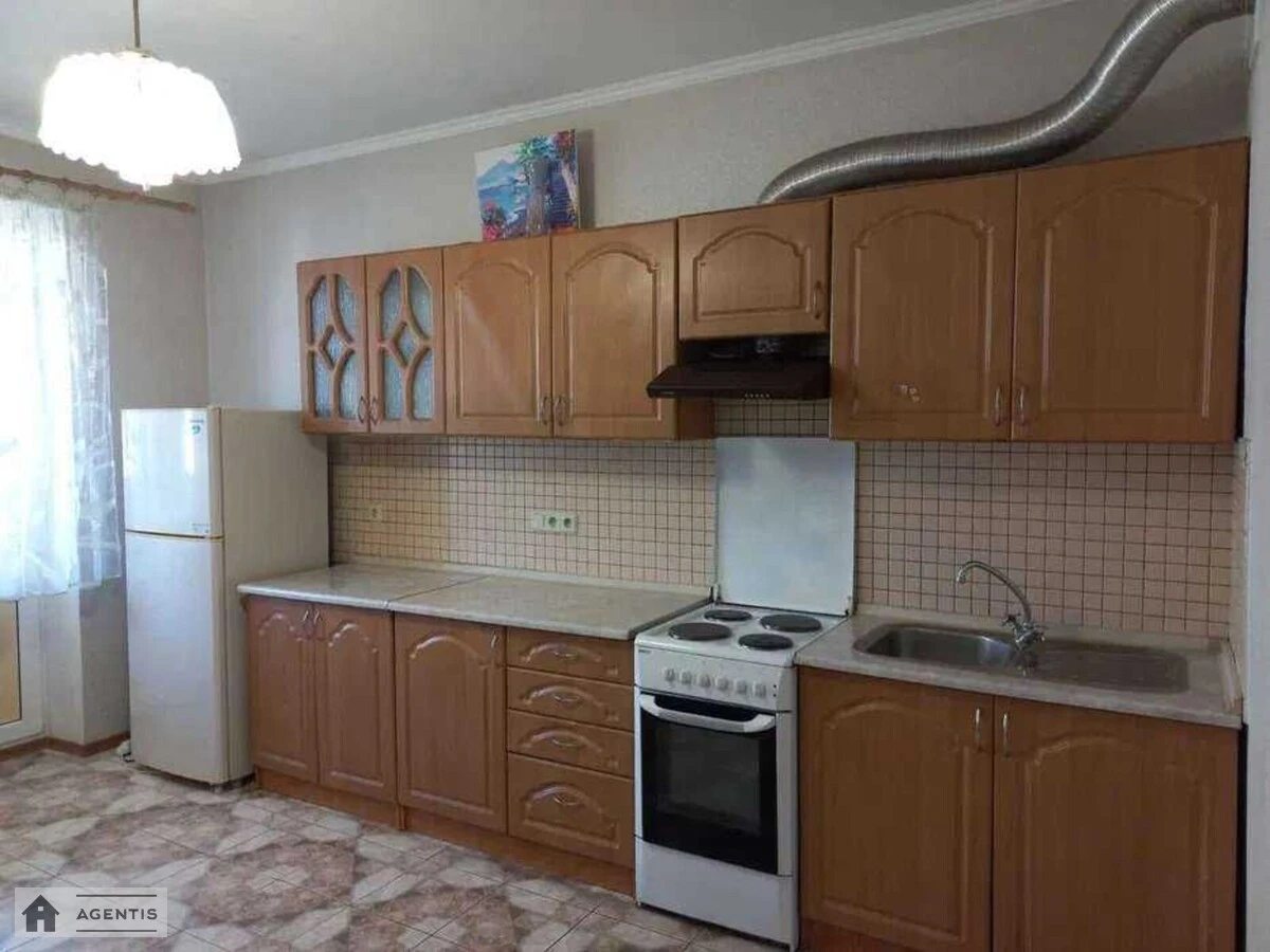 Apartment for rent. 3 rooms, 106 m², 12 floor/16 floors. 35, Anny Akhmatovoyi vul., Kyiv. 