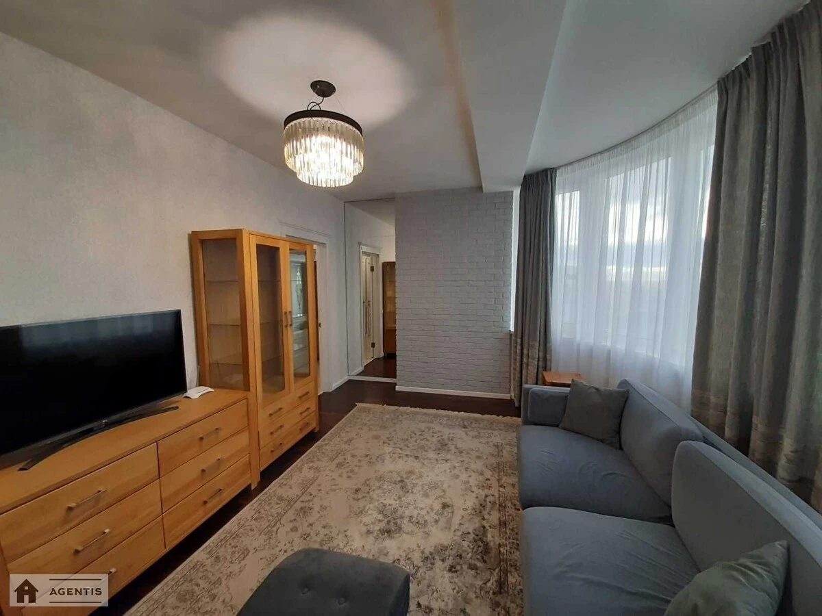 Apartment for rent. 3 rooms, 84 m², 21 floor/24 floors. 45, Vyshgorodska 45, Kyiv. 