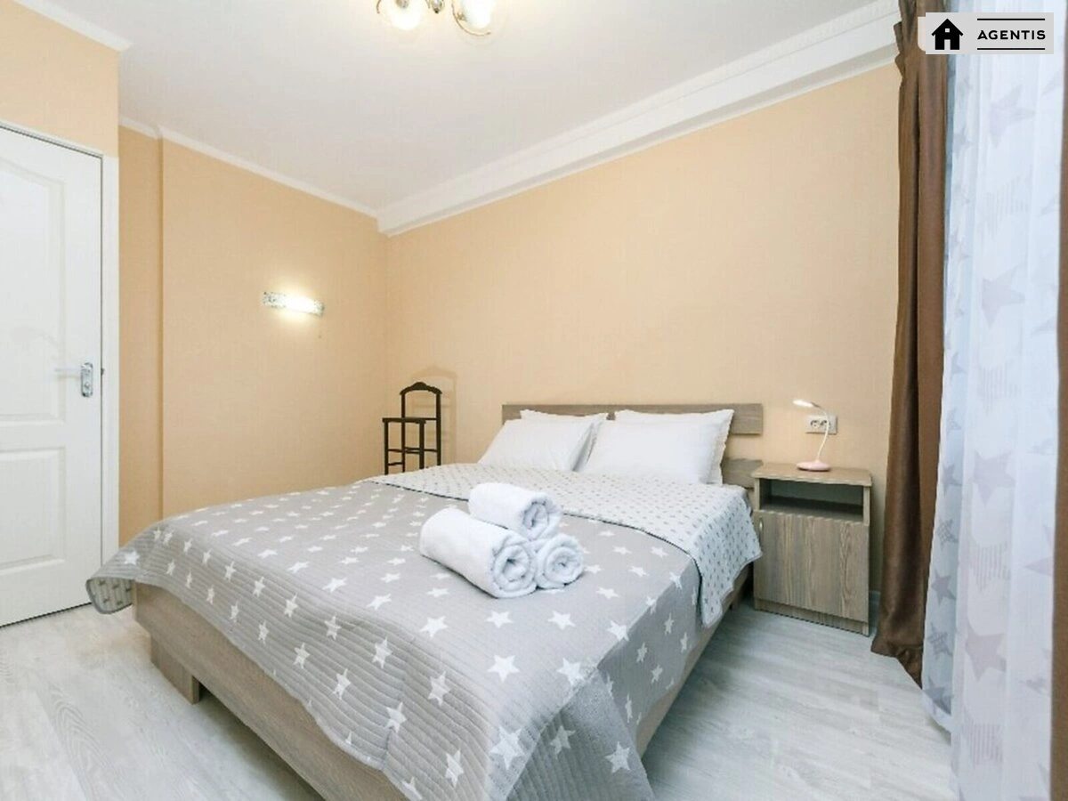 Apartment for rent. 3 rooms, 57 m², 2nd floor/9 floors. 1, Akademika Filatova vul., Kyiv. 