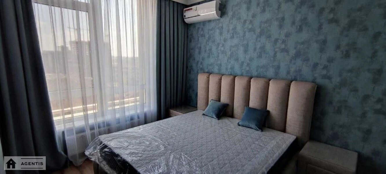 Сдам квартиру. 1 room, 45 m², 11 floor/23 floors. 68, Жилянская 68, Киев. 