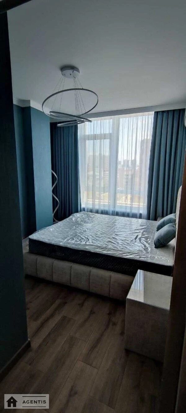 Apartment for rent. 1 room, 45 m², 11 floor/23 floors. 68, Zhylyanska 68, Kyiv. 