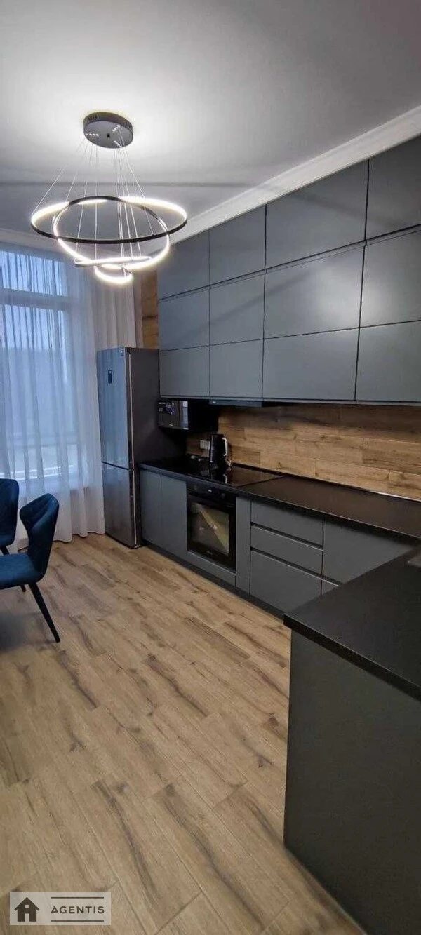 Сдам квартиру. 1 room, 45 m², 11 floor/23 floors. 68, Жилянская 68, Киев. 