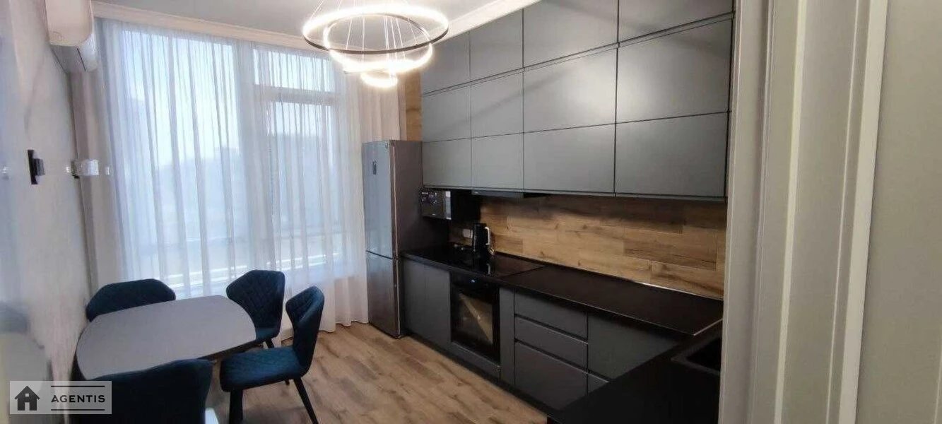 Сдам квартиру. 1 room, 45 m², 11 floor/23 floors. 68, Жилянская 68, Киев. 