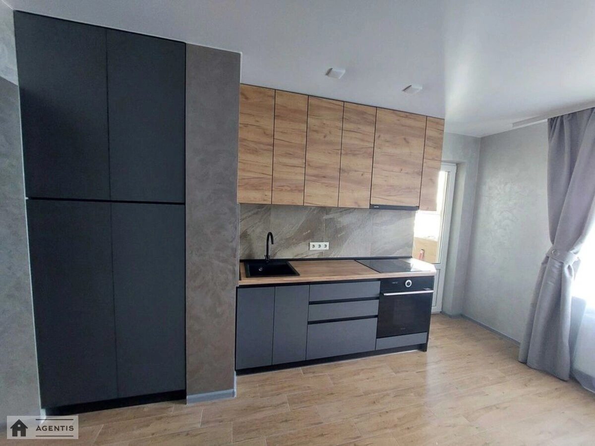 Apartment for rent 3 rooms, 75 m², 25th fl./25 floors. Prymiska , Novoselky. 