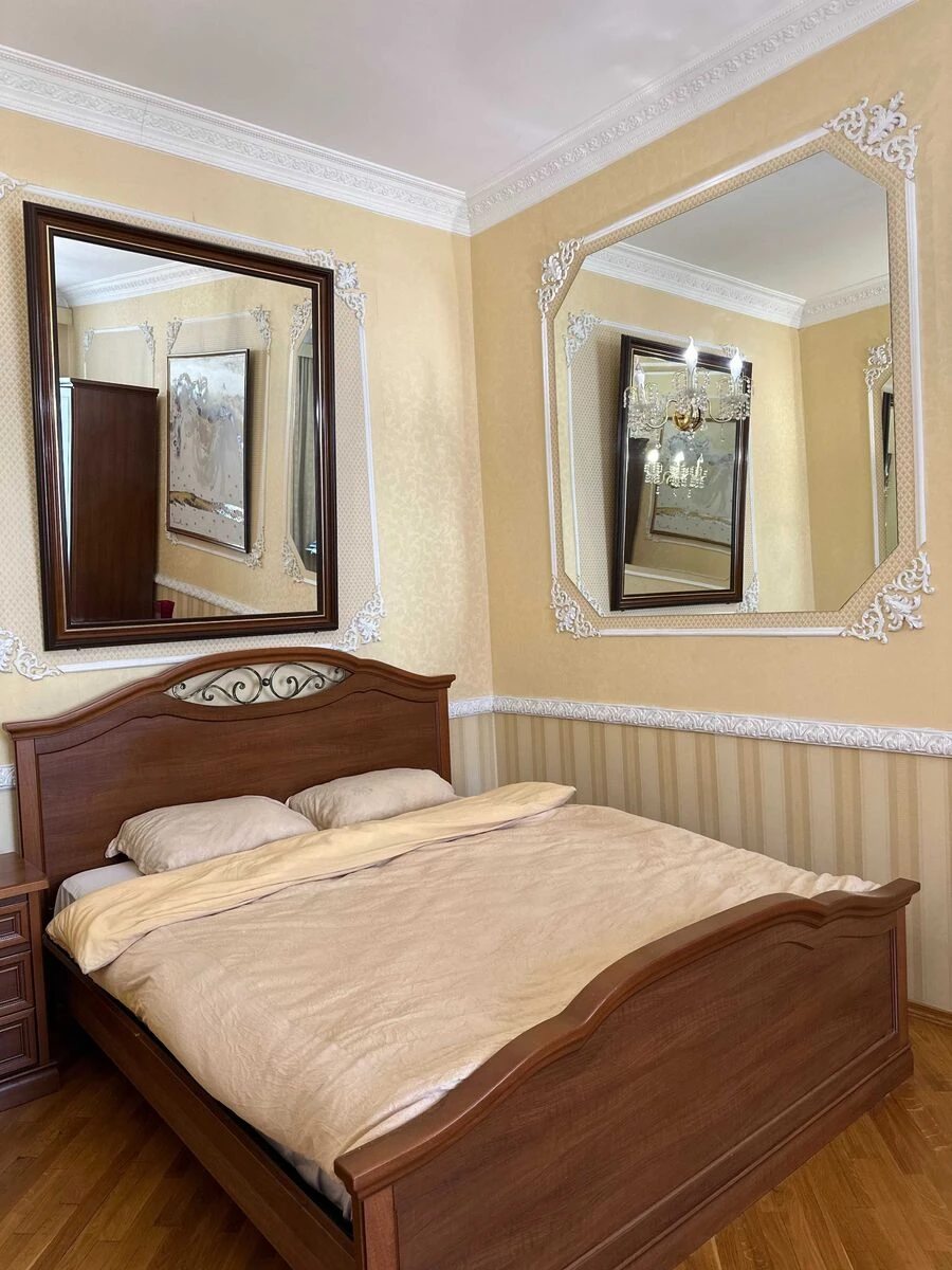 Сдам квартиру. 2 rooms, 57 m², 3rd floor/8 floors. Большая Васильковская, Киев. 