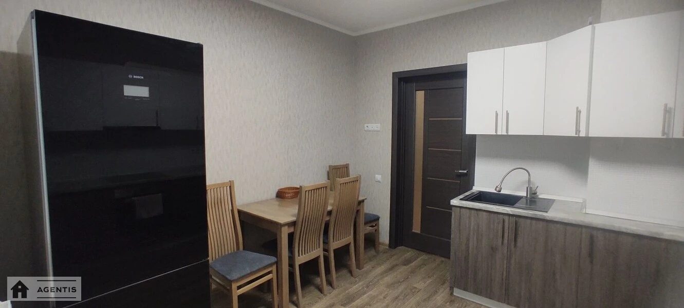 Сдам квартиру. 3 rooms, 95 m², 14 floor/25 floors. 2, Драгоманова 2, Киев. 