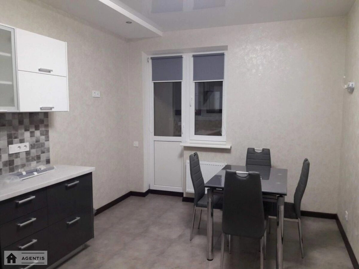 Apartment for rent. 1 room, 52 m², 6th floor/22 floors. 3, Mykhayla Maksymovycha vul. Onufriya Trutenka, Kyiv. 