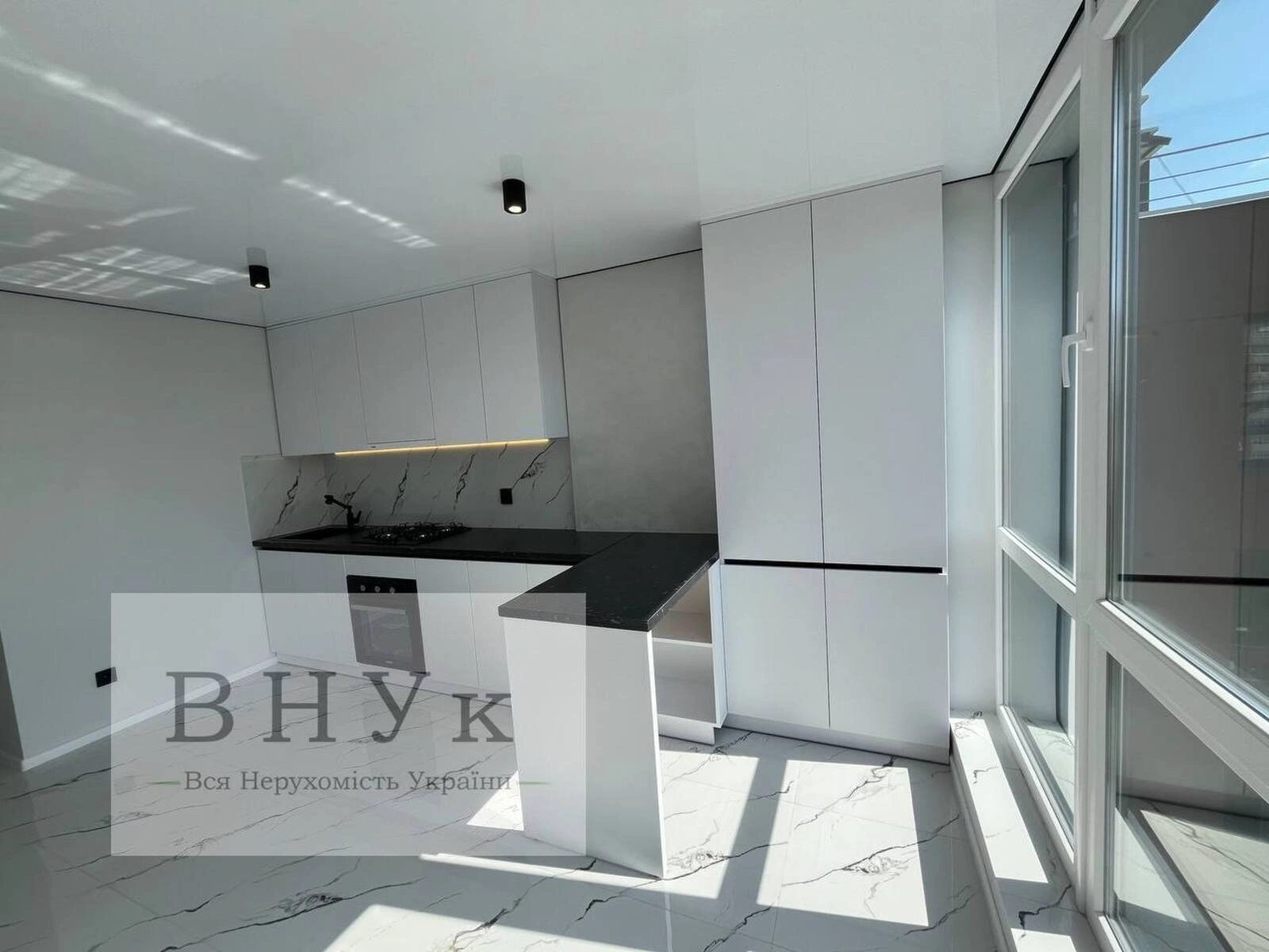 Продаж квартири 2 кімнати, 50 m², 10 пов./10 поверхів. Цегельний пров., Тернопіль. 