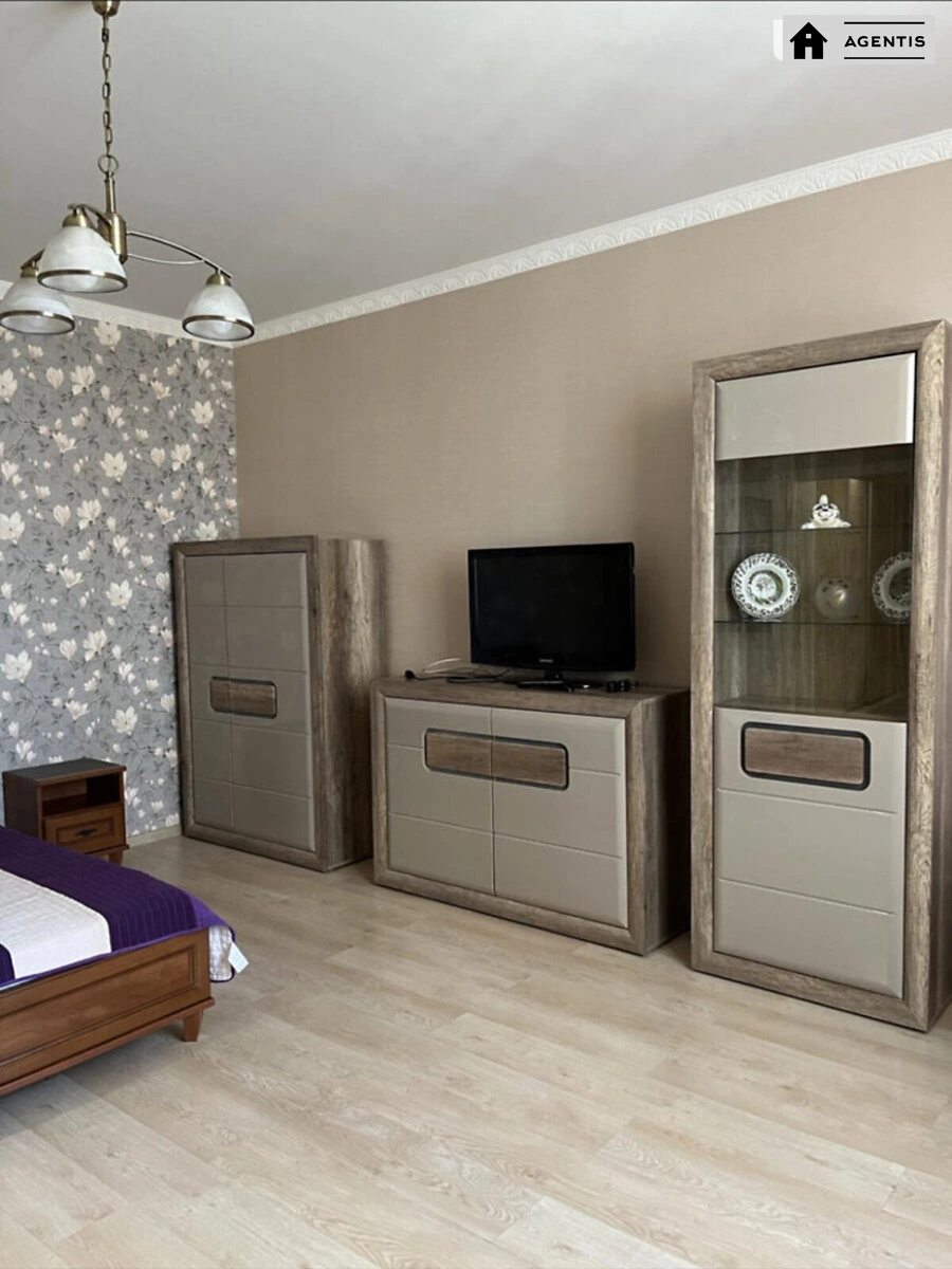 Apartment for rent. 1 room, 54 m², 12 floor/25 floors. 6, Valeriya Lobanovskoho prosp. Chervonozoryanyy, Kyiv. 