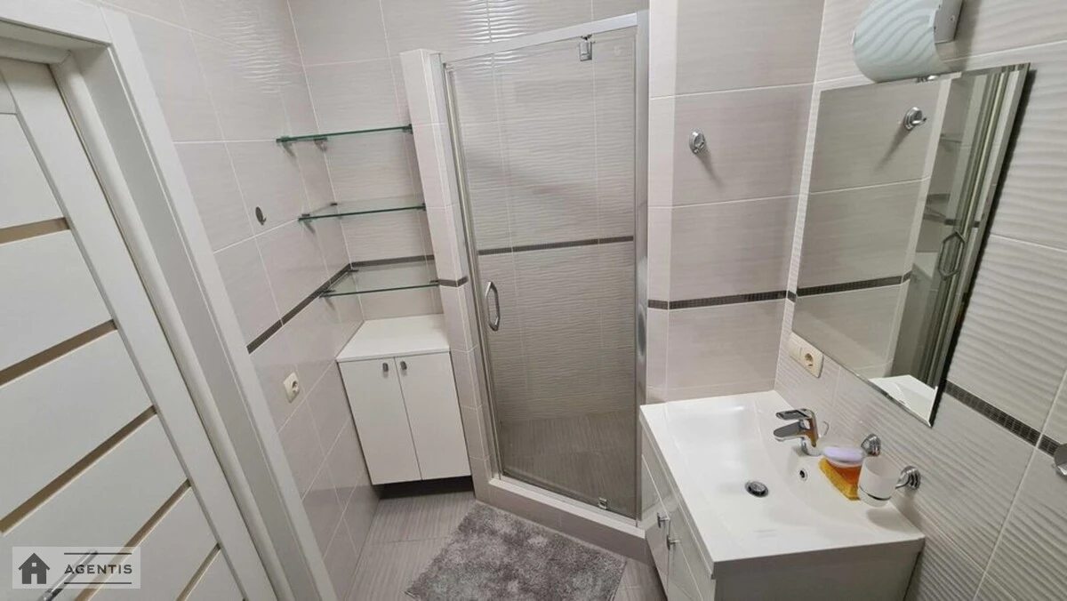 Apartment for rent. 1 room, 56 m², 16 floor/24 floors. 7, Bohdanivskyy prov., Kyiv. 