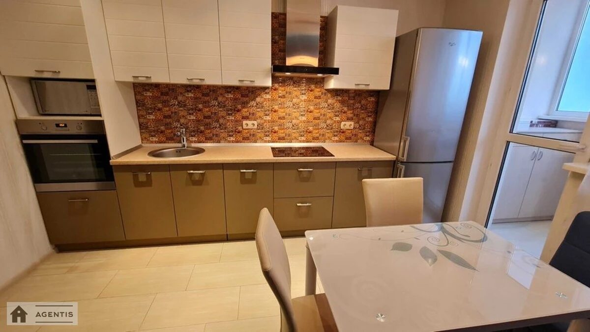 Apartment for rent. 1 room, 56 m², 16 floor/24 floors. 7, Bohdanivskyy prov., Kyiv. 