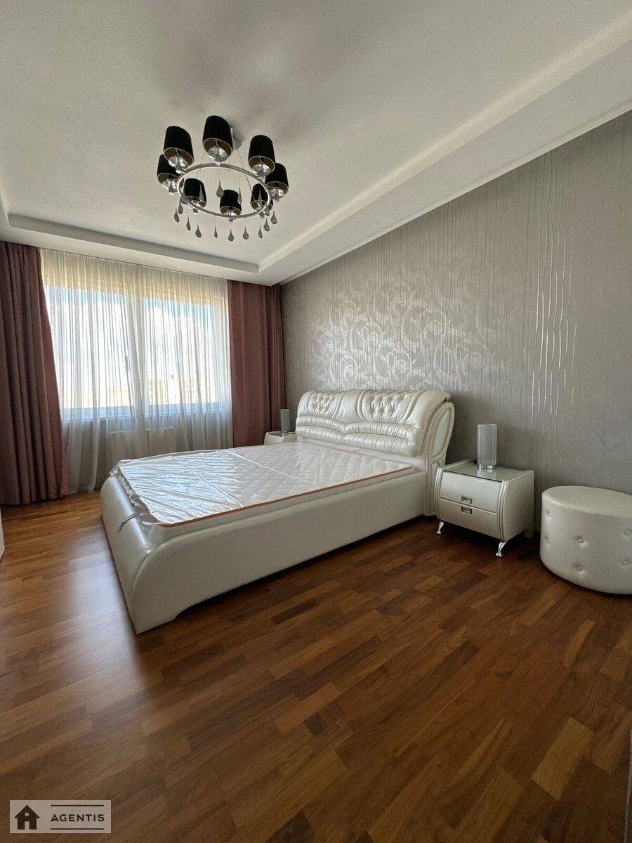 Apartment for rent. 2 rooms, 120 m², 15 floor/25 floors. Zhylyanska, Kyiv. 