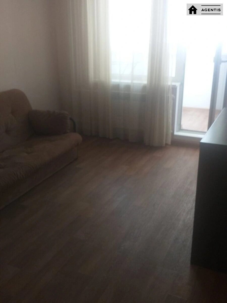 Сдам квартиру. 1 room, 35 m², 17 floor/21 floors. 100, Академіка Заболотного вул., Киев. 