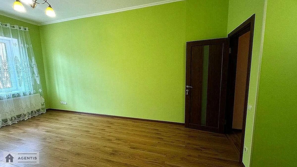 Apartment for rent. 2 rooms, 76 m², 3rd floor/9 floors. 8, Akademika Yefremova vul. Komandarma Uborevycha, Kyiv. 