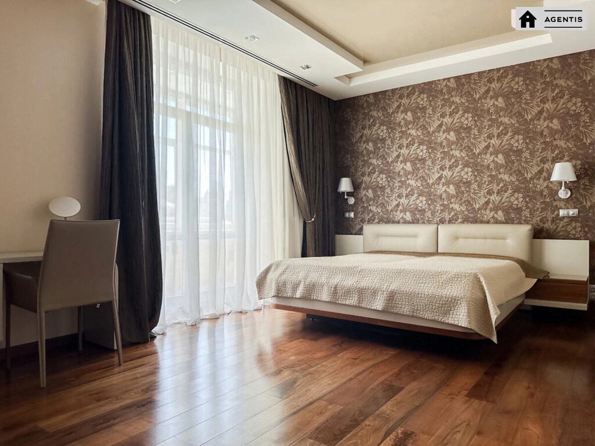 Apartment for rent. 5 rooms, 183 m², 6th floor/14 floors. 3, Kruglouniversytetska 3, Kyiv. 