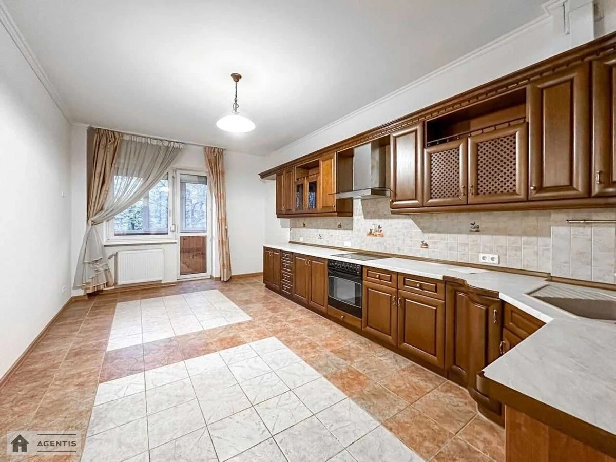 Apartment for rent. 2 rooms, 155 m², 2nd floor/11 floors. 28, Oleksandra Konyskoho vul. Turhenyevska, Kyiv. 