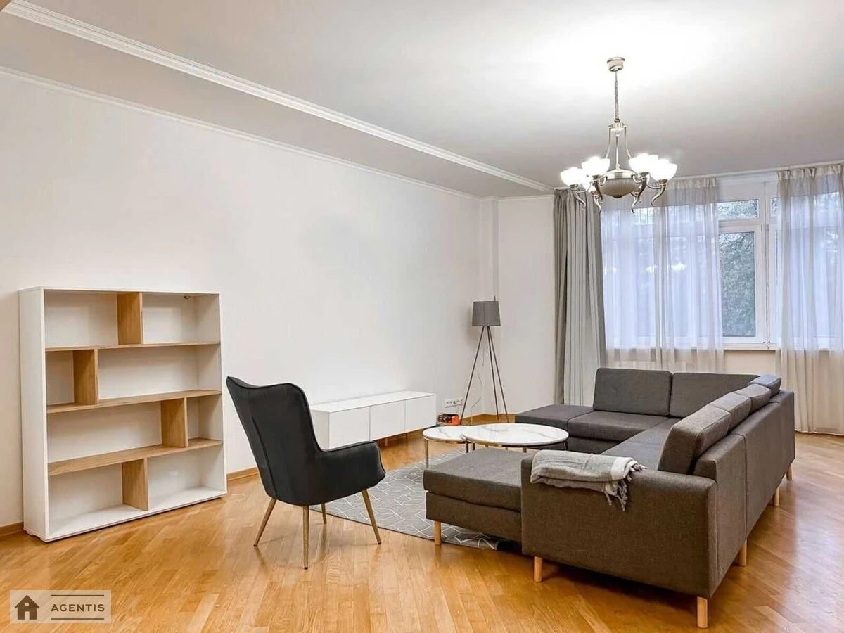 Apartment for rent. 2 rooms, 155 m², 2nd floor/11 floors. 28, Oleksandra Konyskoho vul. Turhenyevska, Kyiv. 