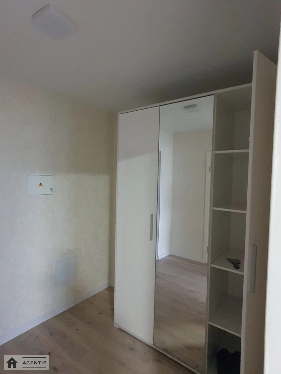 Apartment for rent. 1 room, 36 m², 25 floor/25 floors. Prymiska , Novoselky. 
