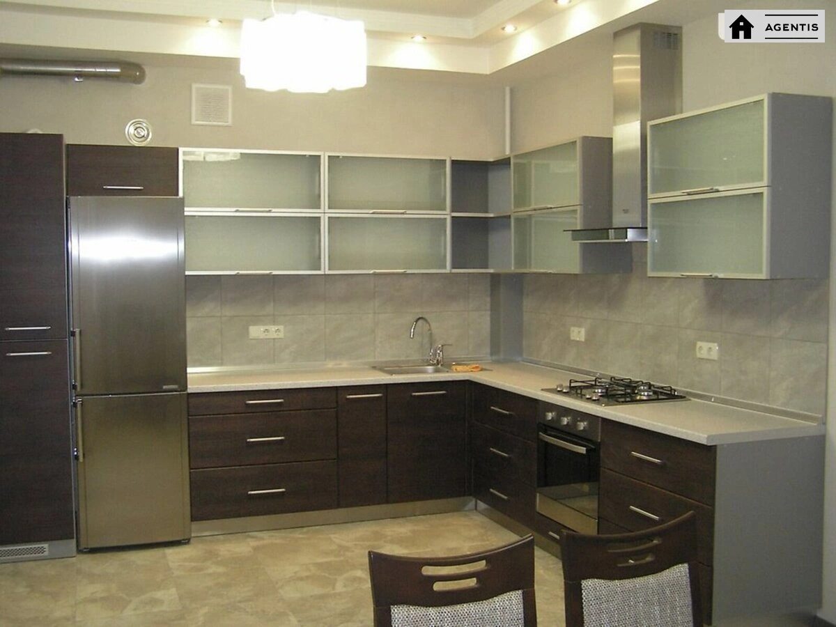 Здам квартиру. 5 rooms, 258 m², 3rd floor/4 floors. 42, Воздвиженська 42, Київ. 