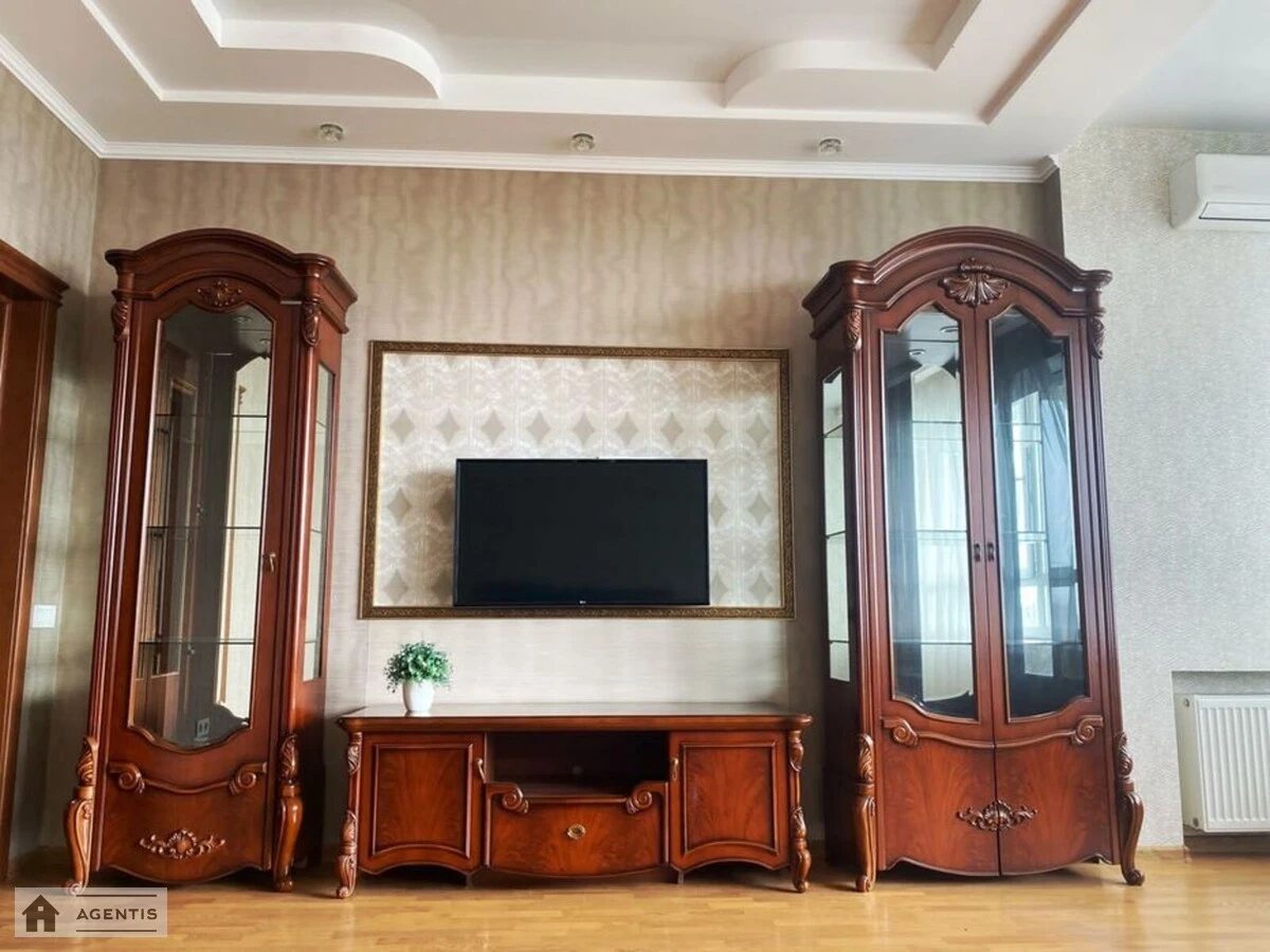 Apartment for rent. 1 room, 67 m², 13 floor/24 floors. 44, Yevhena Konovaltsya vul. Shchorsa, Kyiv. 