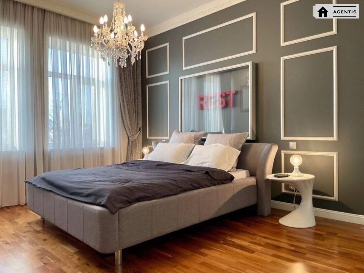 Сдам квартиру. 2 rooms, 80 m², 6th floor/6 floors. 10, Обсерваторная 10, Киев. 