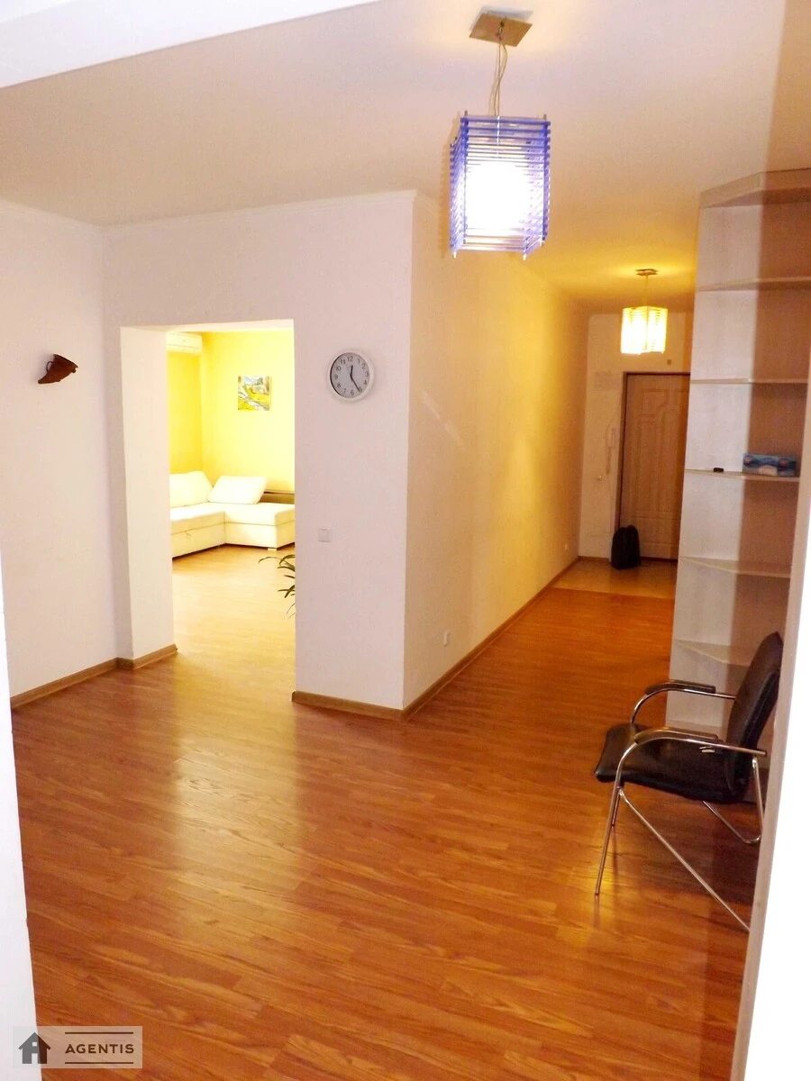 Здам квартиру. 3 rooms, 107 m², 4th floor/6 floors. Коцюбинського , Чайка. 