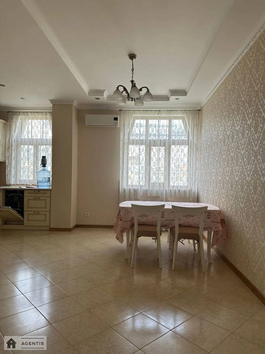 Apartment for rent. 3 rooms, 160 m², 3rd floor/6 floors. 5, Spaska 5, Kyiv. 