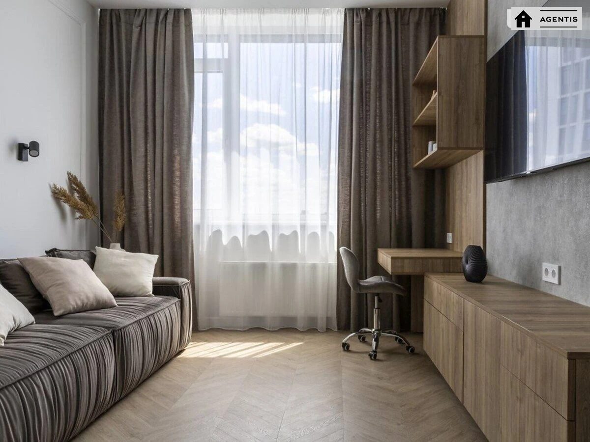 Apartment for rent. 2 rooms, 81 m², 16 floor/36 floors. 11, Beresteyskyy prosp. Peremohy, Kyiv. 