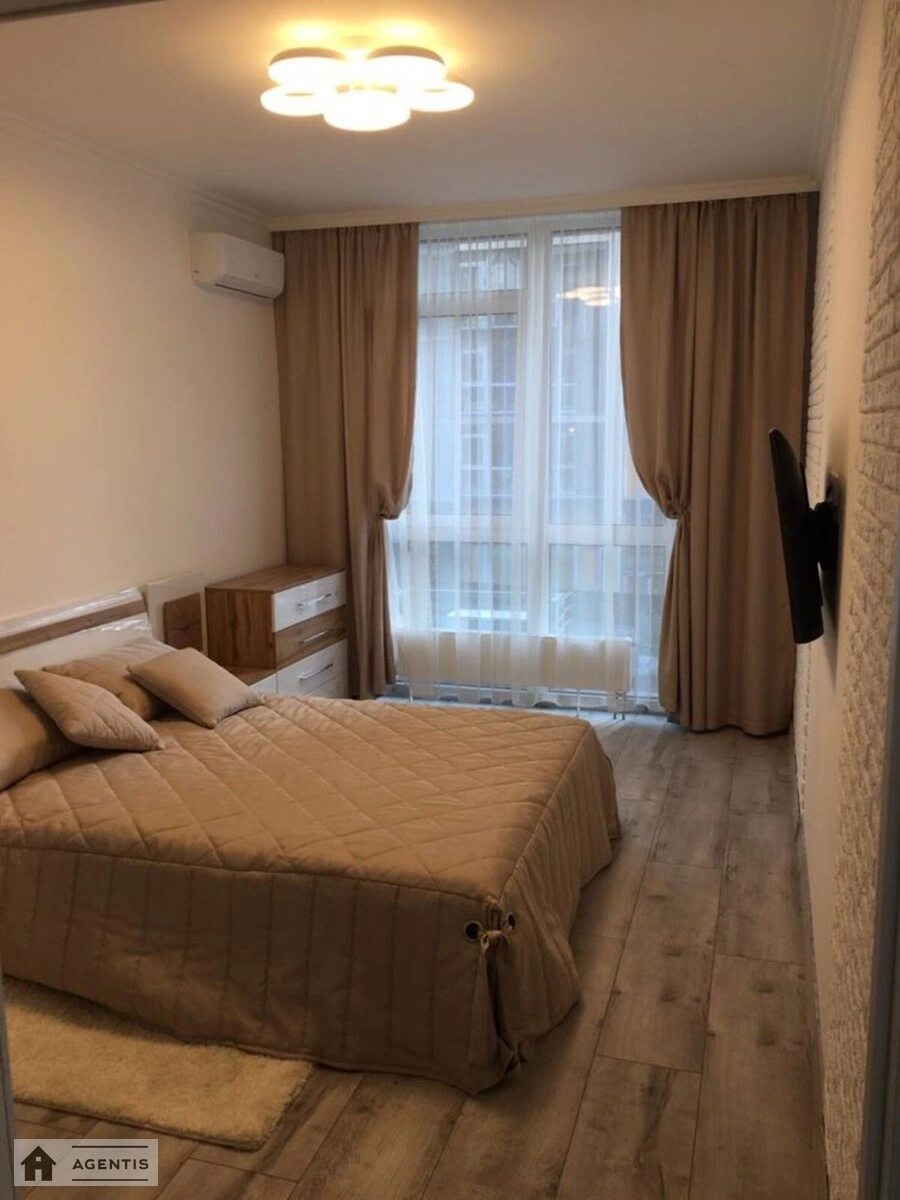 Apartment for rent. 2 rooms, 56 m², 2nd floor/8 floors. 55, Predslavynska 55, Kyiv. 