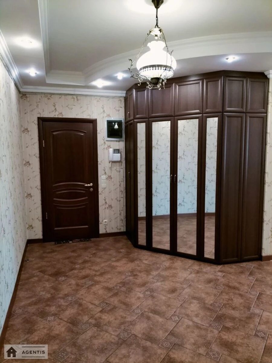 Apartment for rent. 4 rooms, 134 m², 18 floor/25 floors. 23, Dniprovska embankment 23, Kyiv. 
