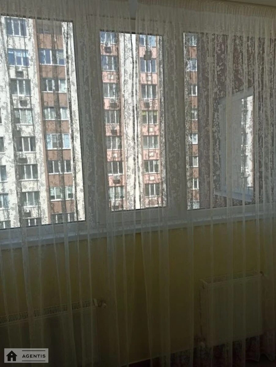 Сдам квартиру. 1 room, 36 m², 6th floor/12 floors. Бучанский. 