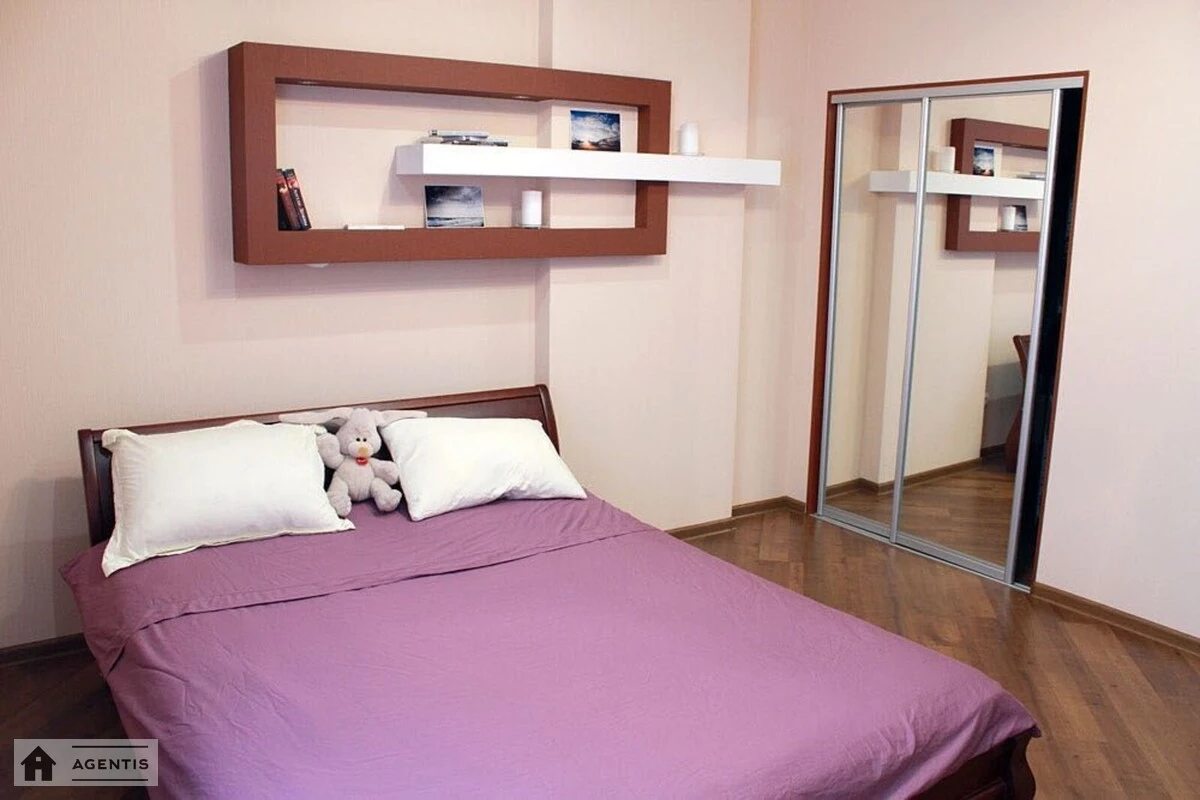 Apartment for rent. 2 rooms, 80 m², 14 floor/18 floors. 25, Degtyarivska 25, Kyiv. 