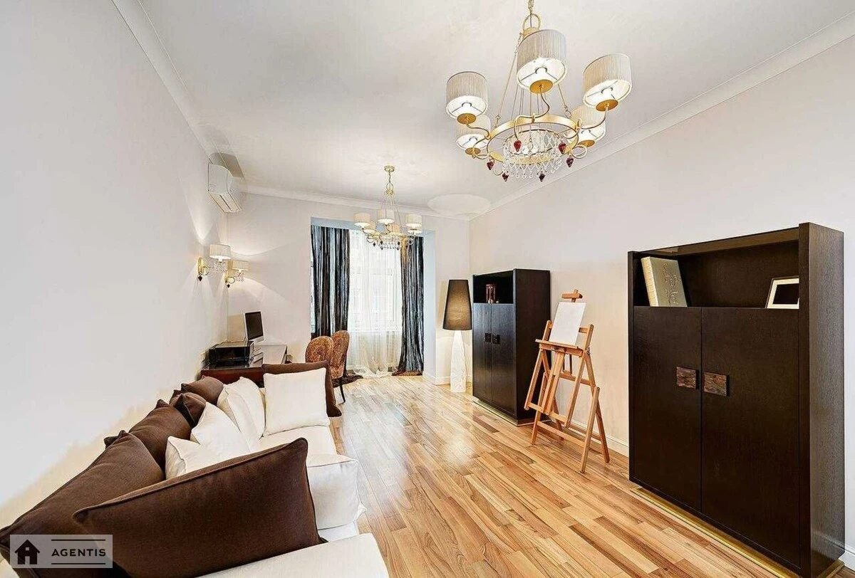 Apartment for rent. 4 rooms, 258 m², 5th floor/11 floors. 14, Patorzhynskogo 14, Kyiv. 