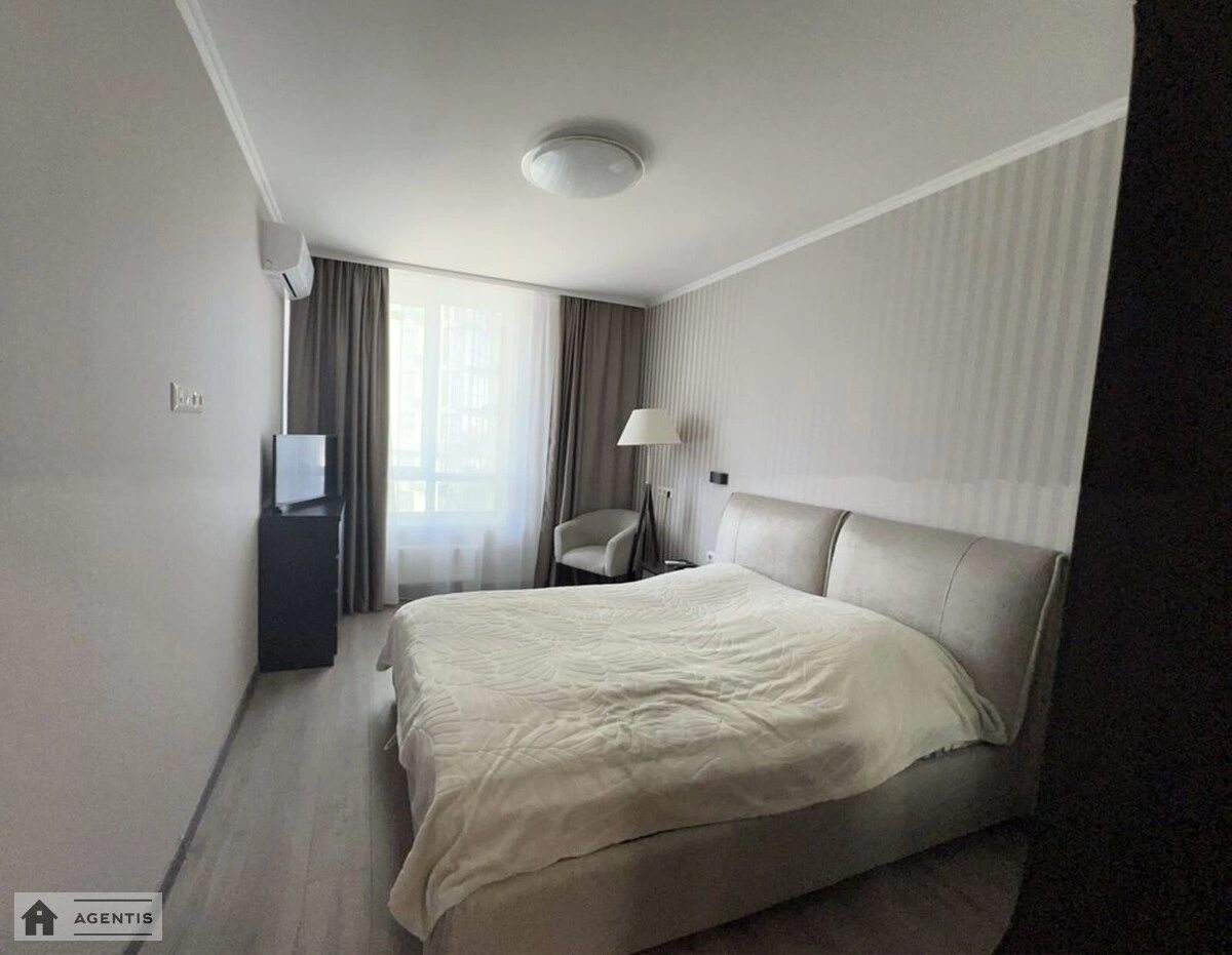 Apartment for rent. 3 rooms, 97 m², 7th floor/26 floors. Dniprovska embankment, Kyiv. 