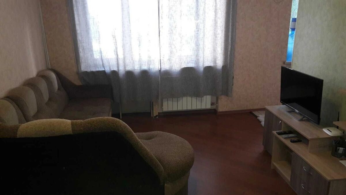 Здам квартиру. 2 rooms, 45 m², 3rd floor/4 floors. 12, Кловський 12, Київ. 