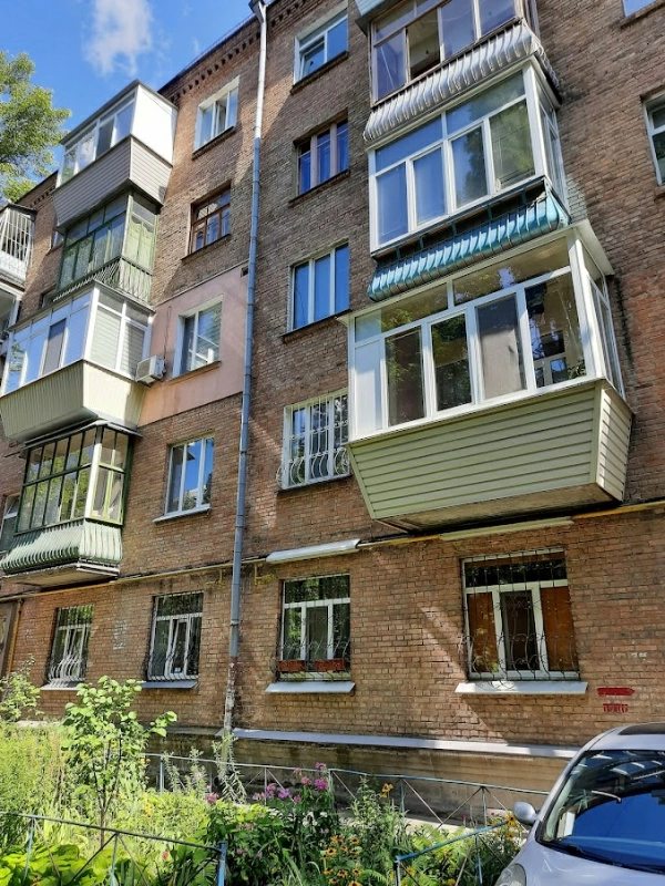 Продаж квартири. 2 кімнати, 60 m², 3 поверх/5 поверхів. 12, Ольжича 12, Київ. 