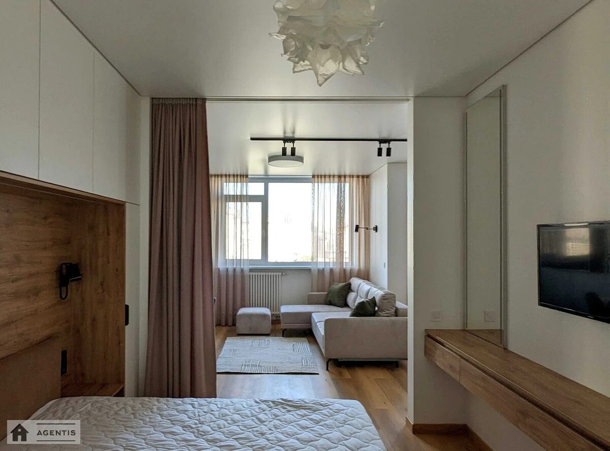 Apartment for rent. 1 room, 53 m², 15 floor/33 floors. Beresteyskyy prosp. Peremohy, Kyiv. 