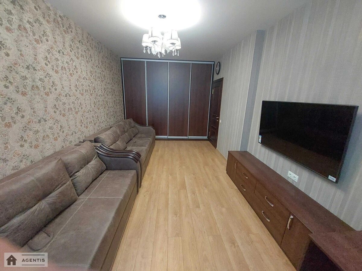 Здам квартиру. 2 rooms, 65 m², 2nd floor/25 floors. 10, Драгоманова 10, Київ. 